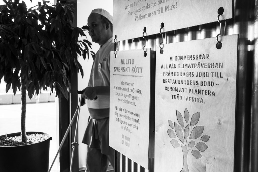 Max Hamburgerrestauranger kompenserar klimatpåverkan